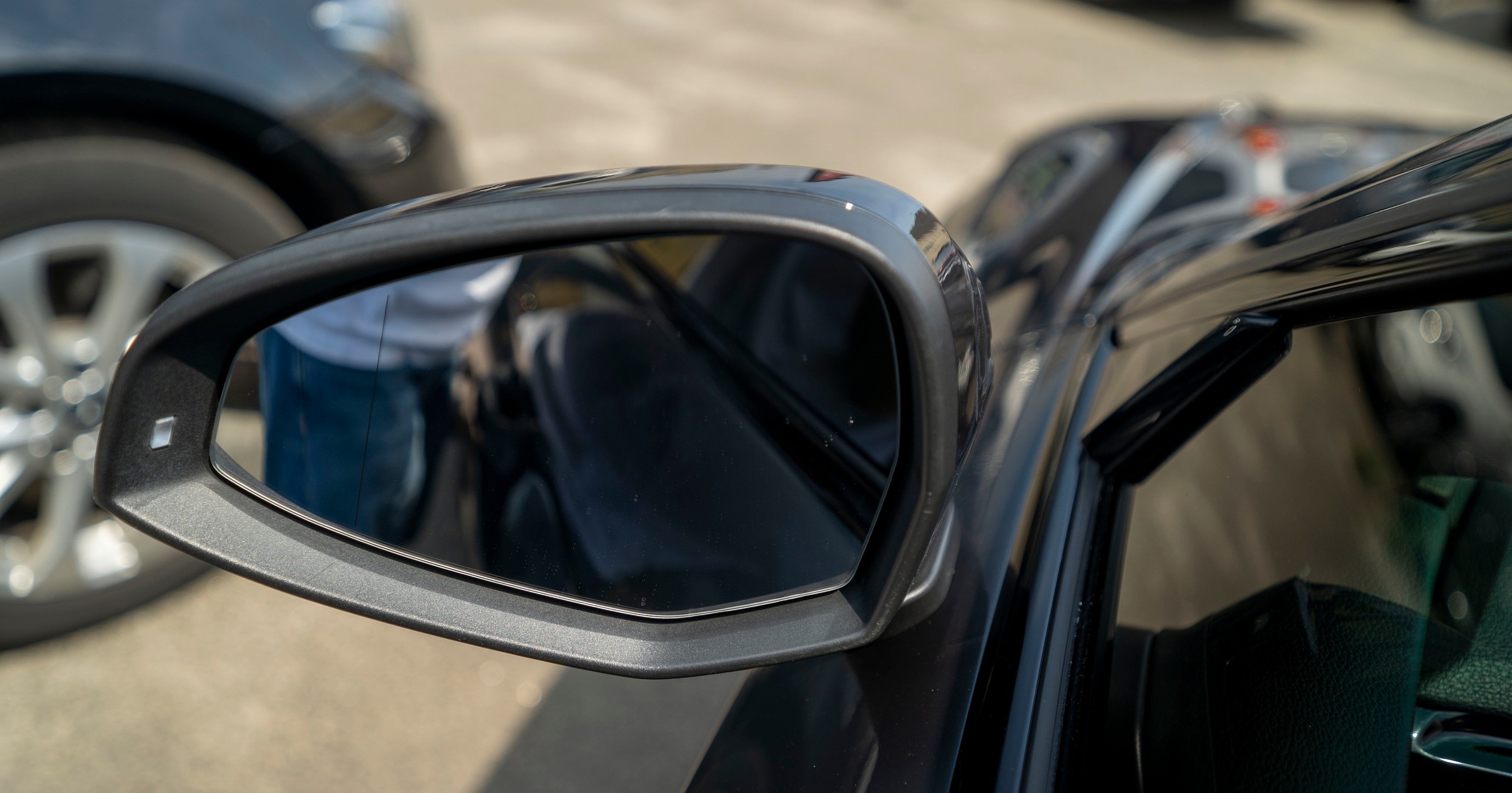 Lusterko samochodowe