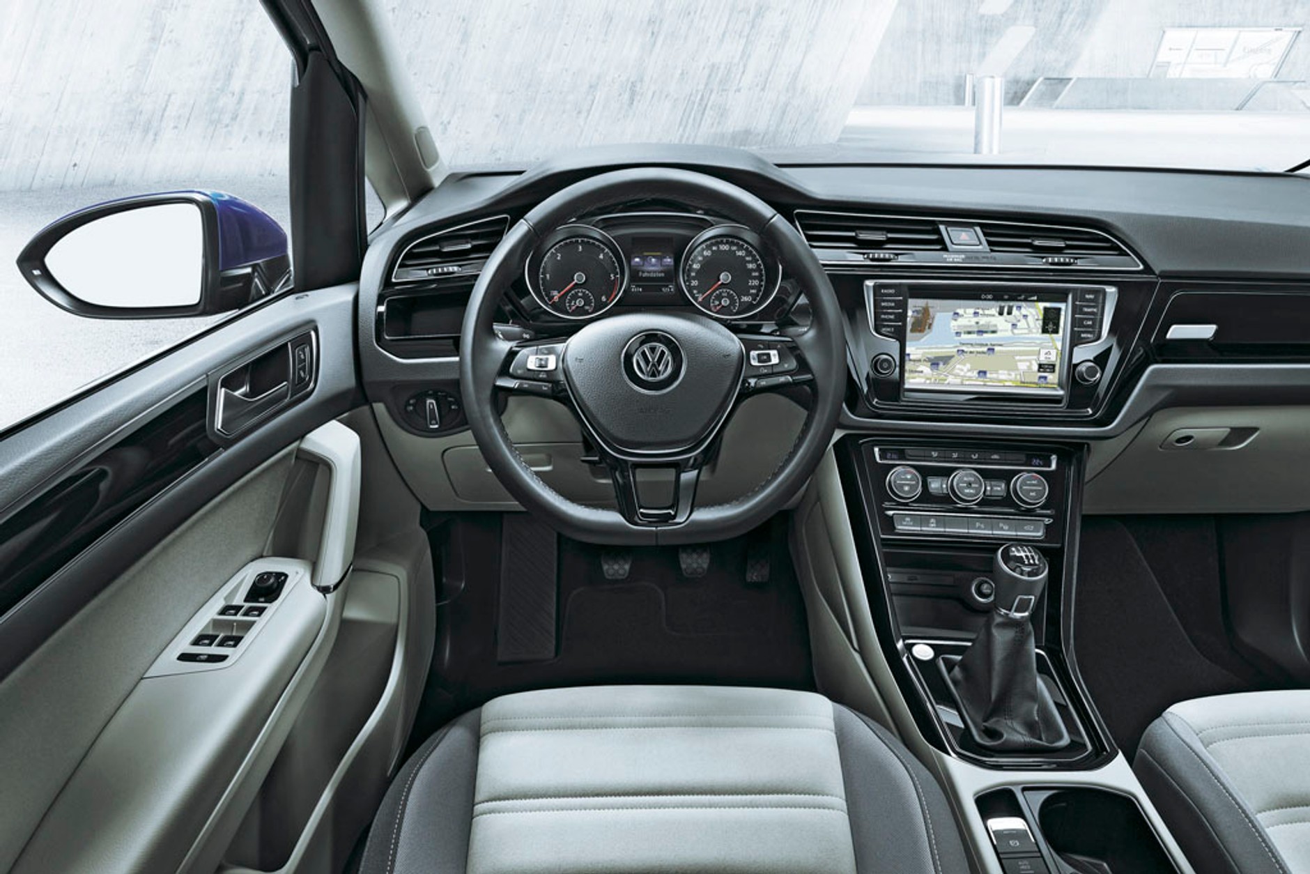 Renault Scenic kontra Volkswagen Touran - dwa pomysły na vana