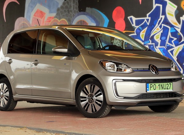 Volkswagen e-up! wraca do polskich salonów - kosztuje mniej niż 100 tys. zł