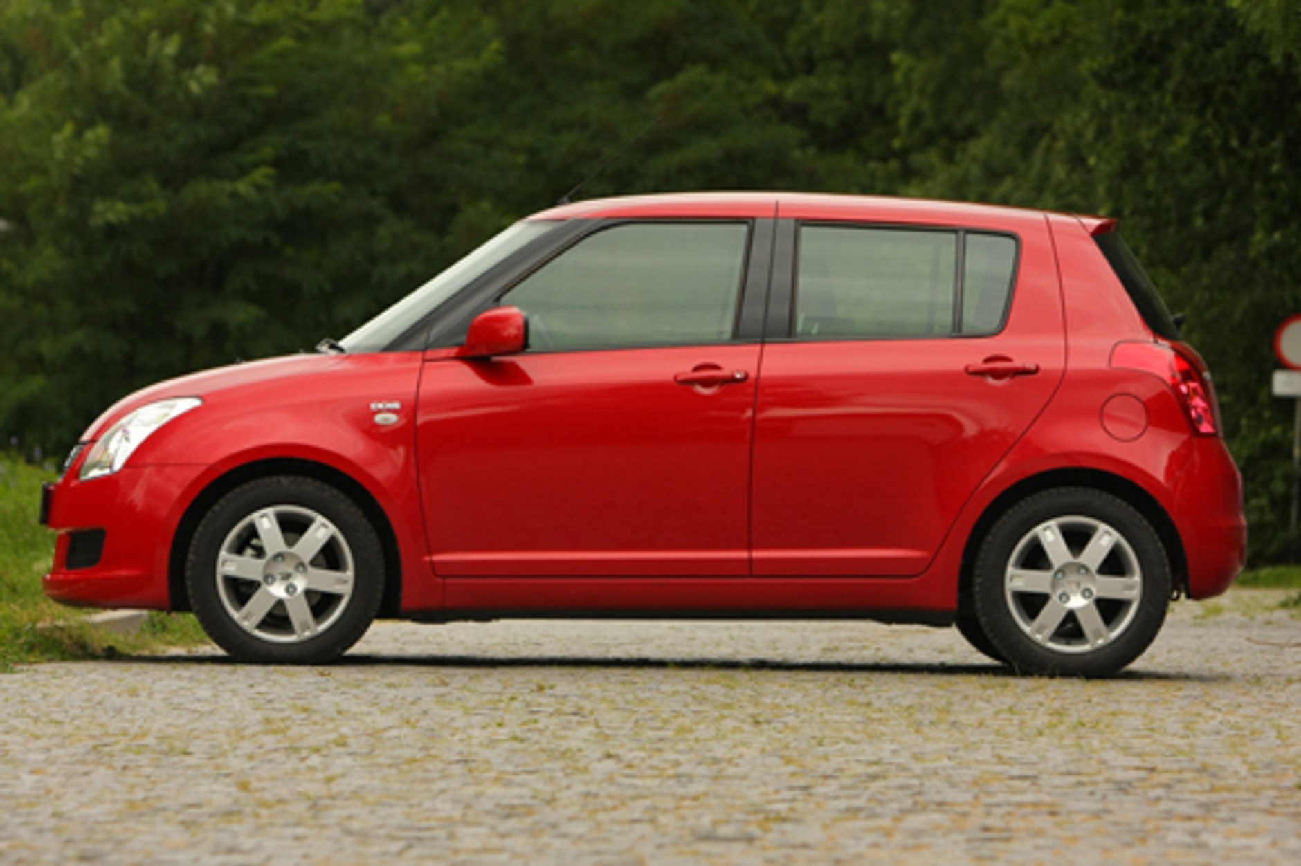 Suzuki Swift 1.3 DDiS GLX - maluch z włoskim napędem