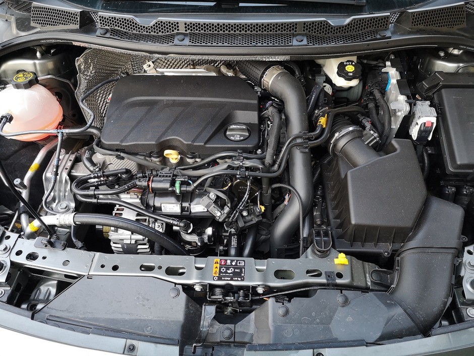 Opel Astra GS Line 1.2/130 KM