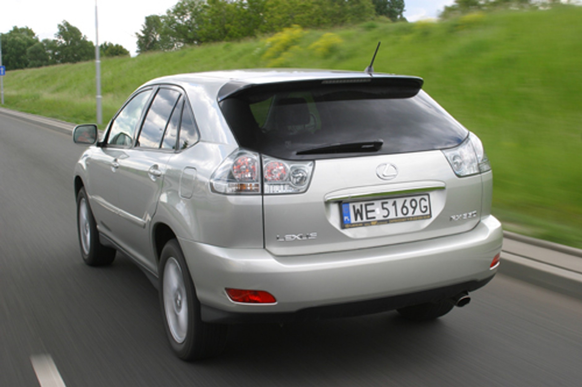 Lexus RX 350 - Indywidualista z napędem 4x4