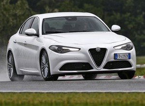 Alfa Romeo wzywa do serwisów 60 tys. samochodów