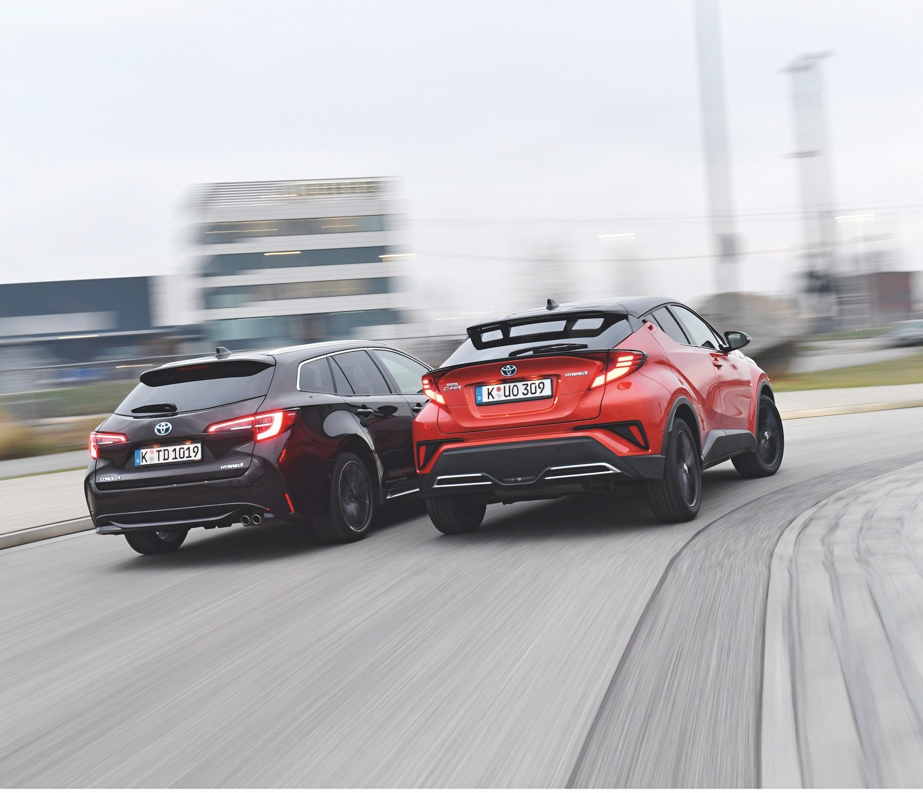 Toyota Corolla Touring Sports kontra Toyota C-HR