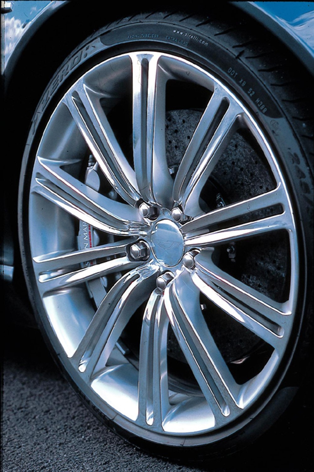 Aston Martin Rapide - Familijne Porsche z Anglii