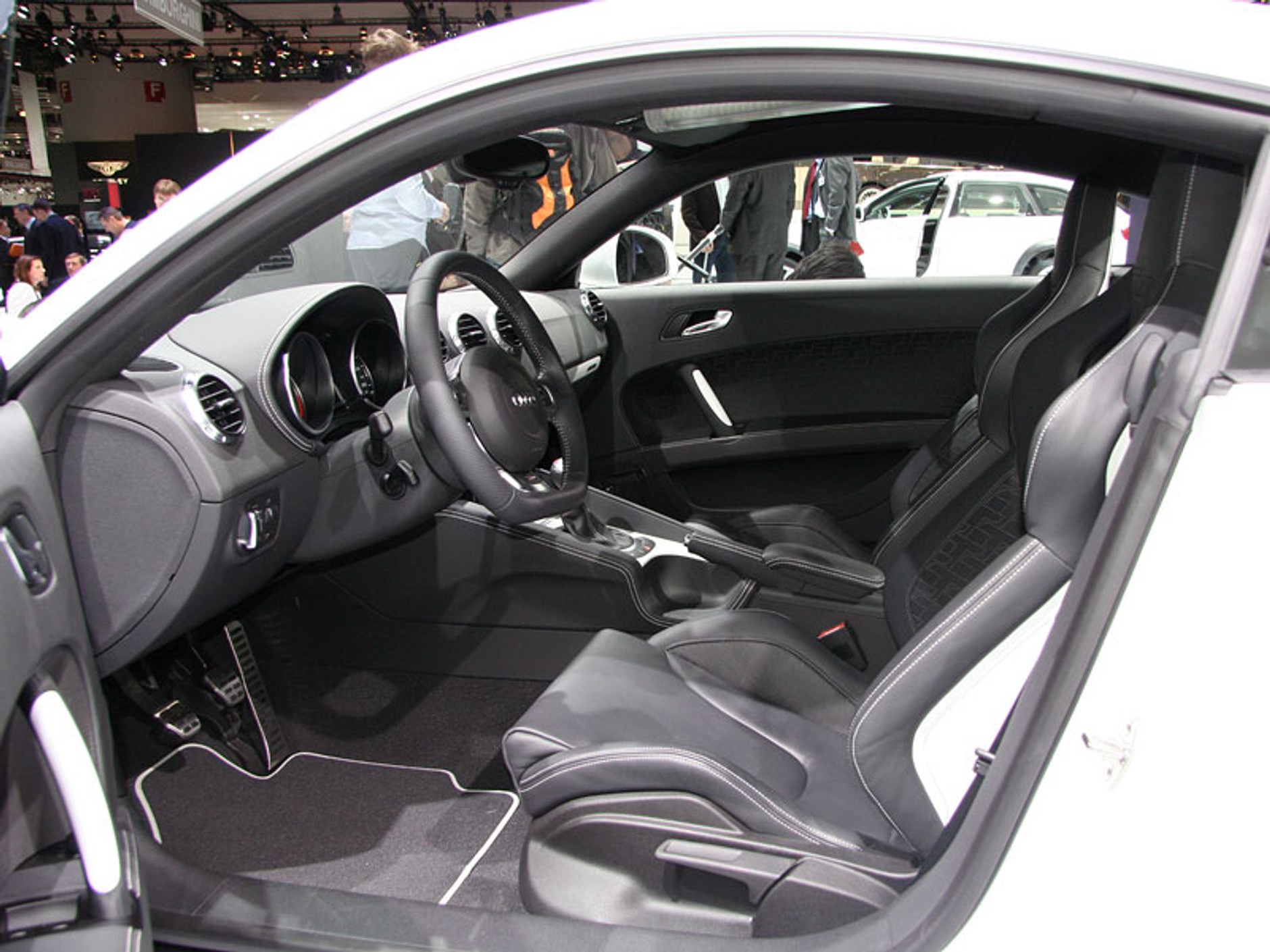 Genewa 2009: fotogaleria z pierwszego dnia