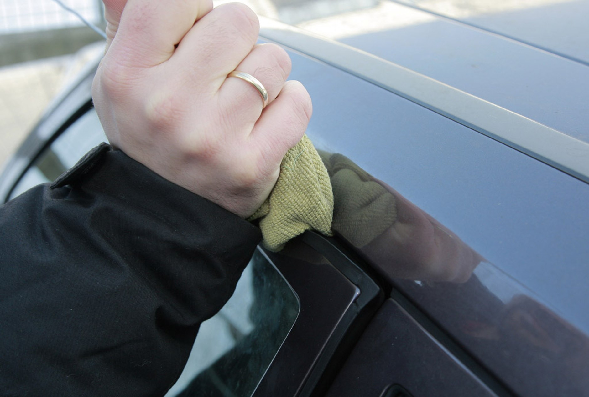 Co robić gdy w aucie zatrzasnęliśmy kluczyki?