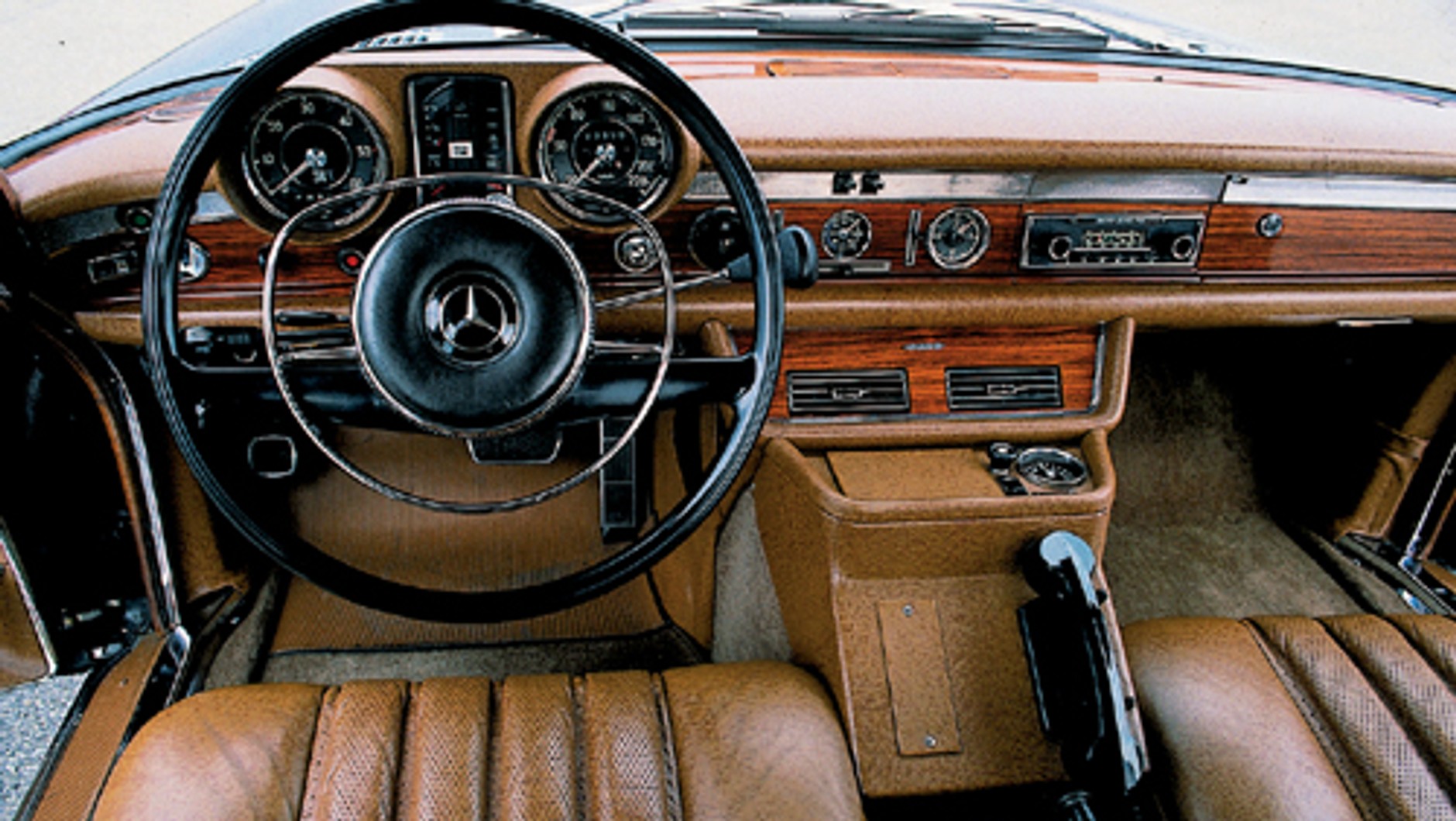 Mercedes-Benz 600: wymarzone miejsce pracy szofera