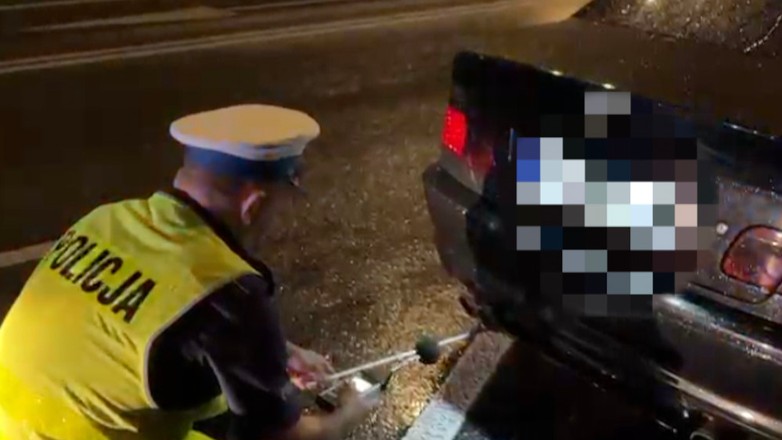 Warszawa. Policjanci przeprowadzili działania wymierzone w uczestników nielegalnych wyścigów