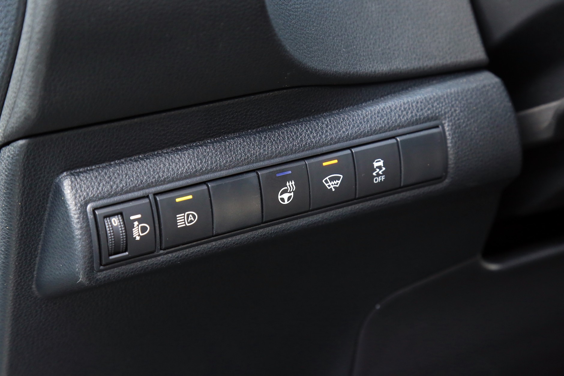 Suzuki Swace 1.8 Hybrid