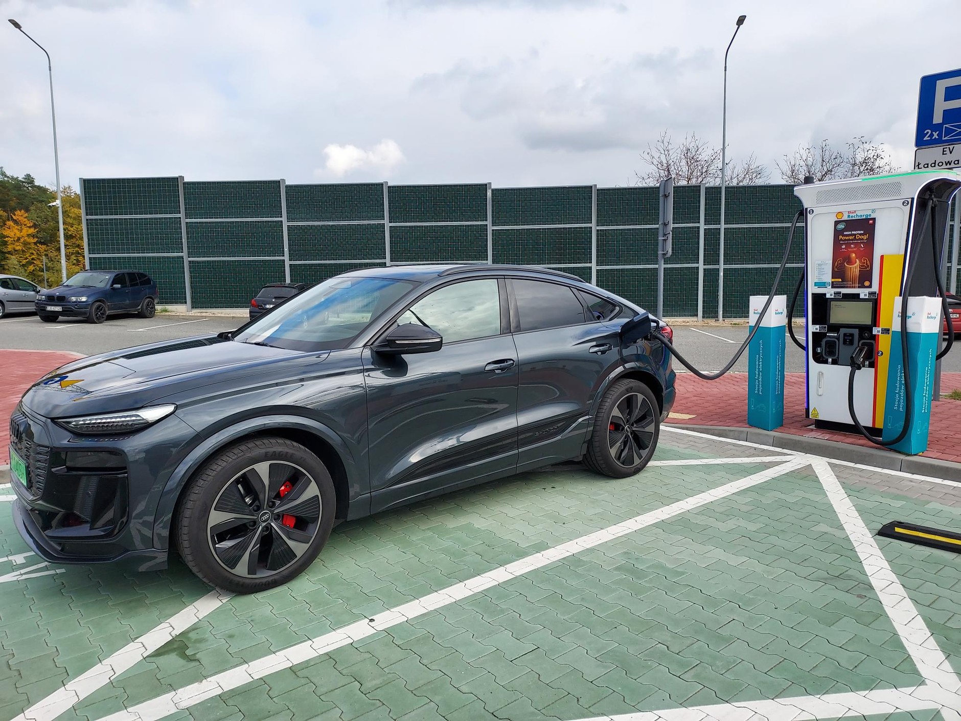 Audi SQ6 Sportback e-tron