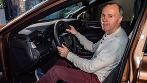 Widziałem nową Toyotę Camry. Niewiele zmian na zewnątrz, ale wewnątrz to już inna klasa