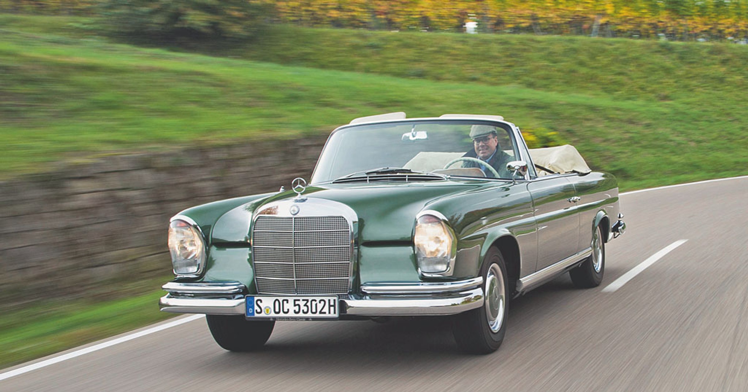 Mercedes 220 SEb Cabriolet - świadek złotych czasów
