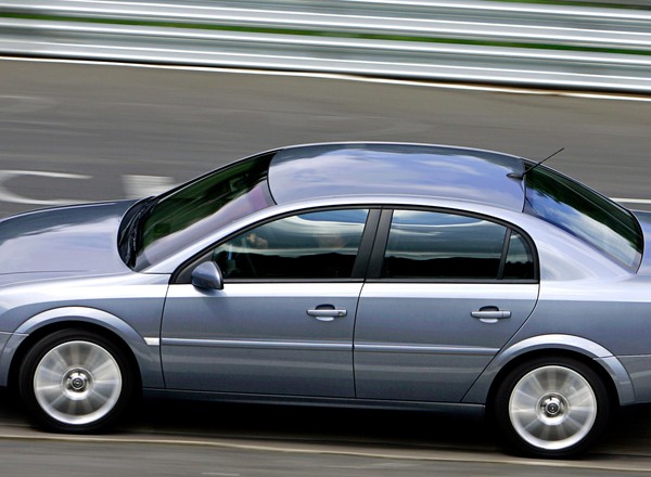 Opel Vectra C (2002 - 2008)- pamiętaj, kup go z rozwagą! Test i opinie