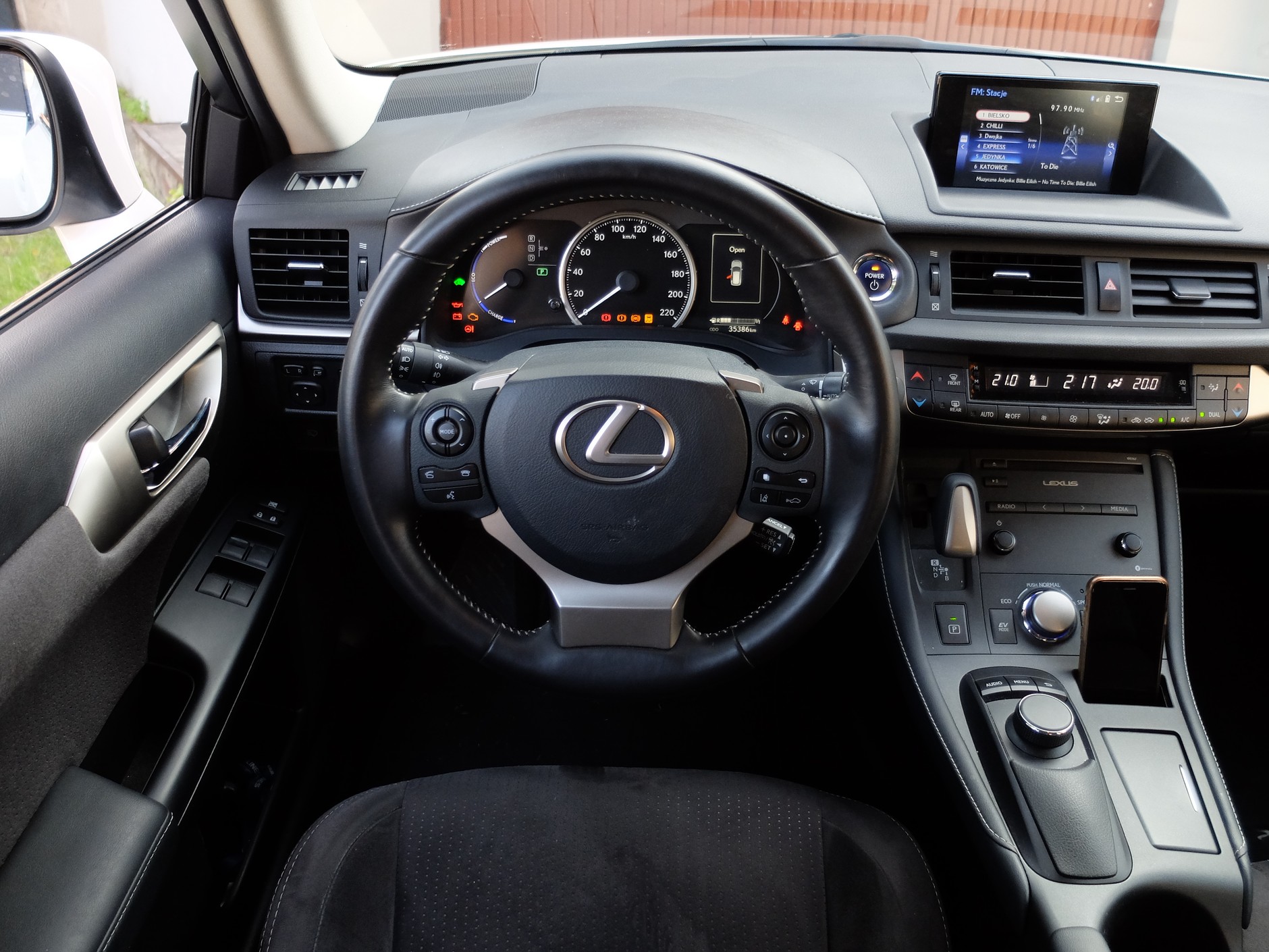 Lexus CT 200 h – coraz starrszy, i coraz tańszy