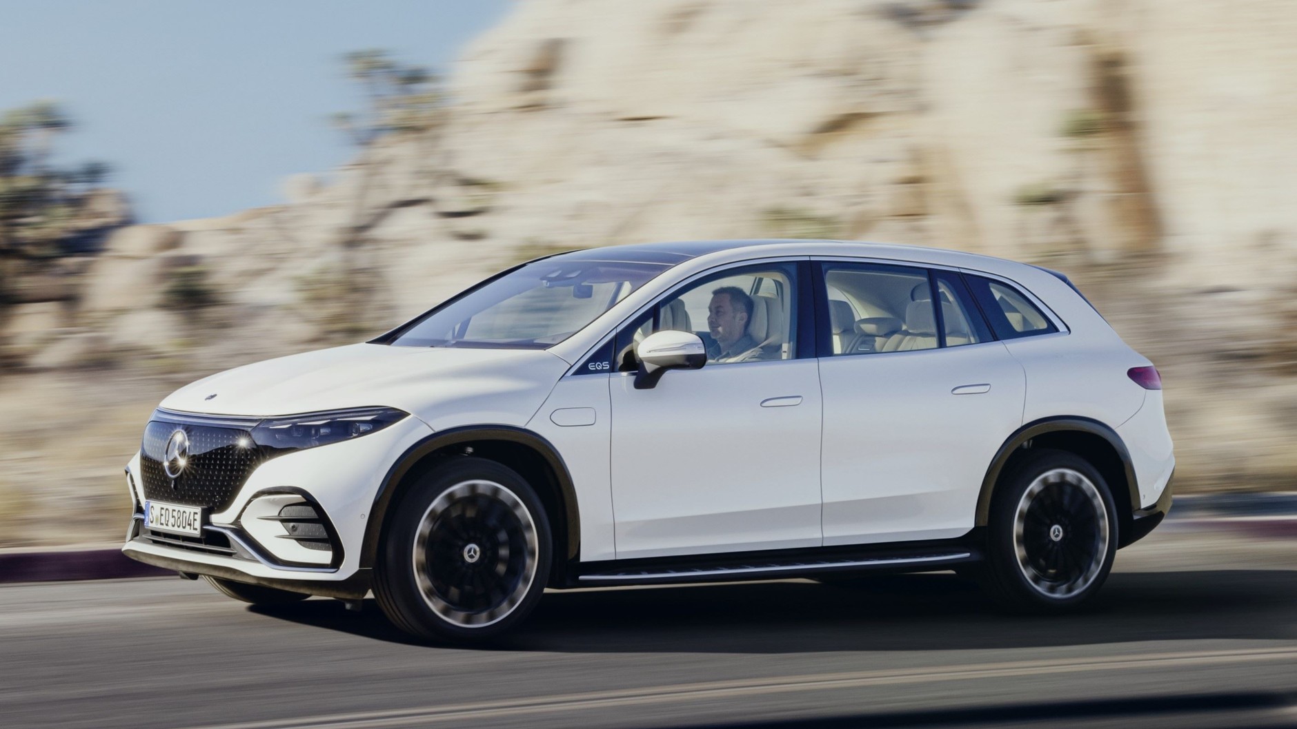 Mercedes EQS SUV