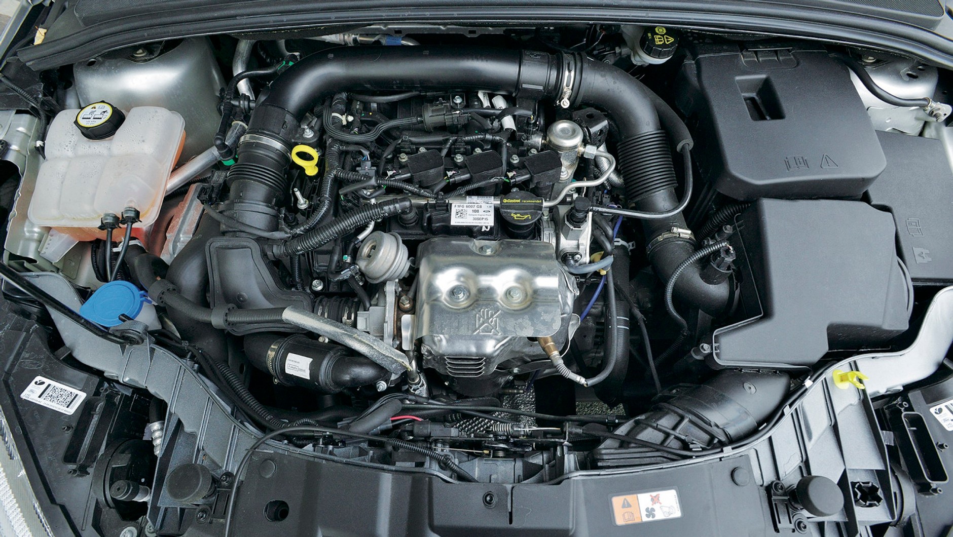 12 cylindrów... i aż 4 auta: Focus, cee'd, Astra i Octavia