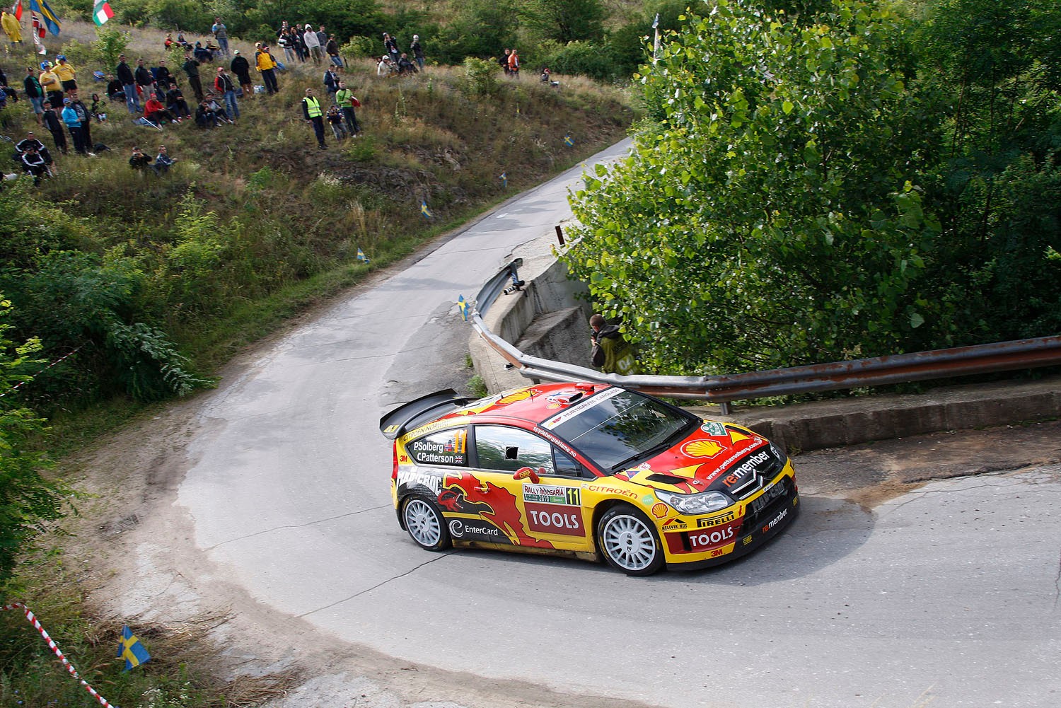 Citroën Total WRT taranuje konkurentów (galeria Rallyworld©Willy Weyens)