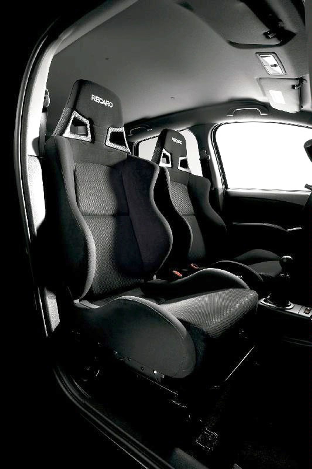 Mitsubishi Colt Ralliart Version-R Special: spawaniem ciągłym ku lepszym właściwościom jezdnym