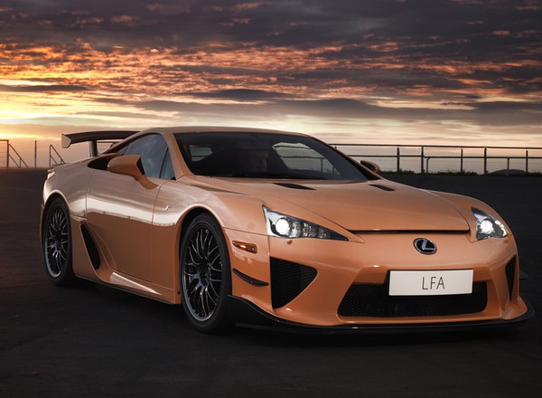 Lexus LFA Nurburgring Package: samochód z piekła rodem