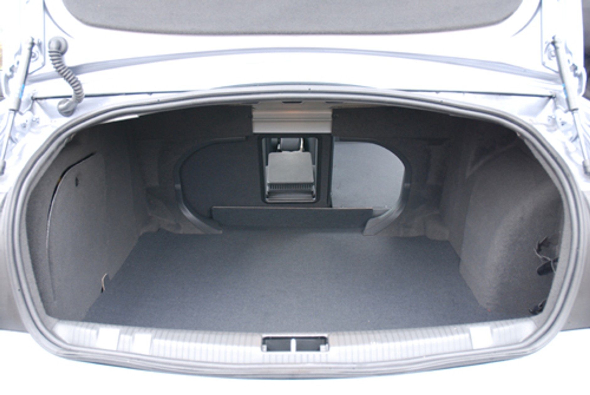 Nowa Astra sedan kontra Fiat Linea - Pojedynek na trzy bryły