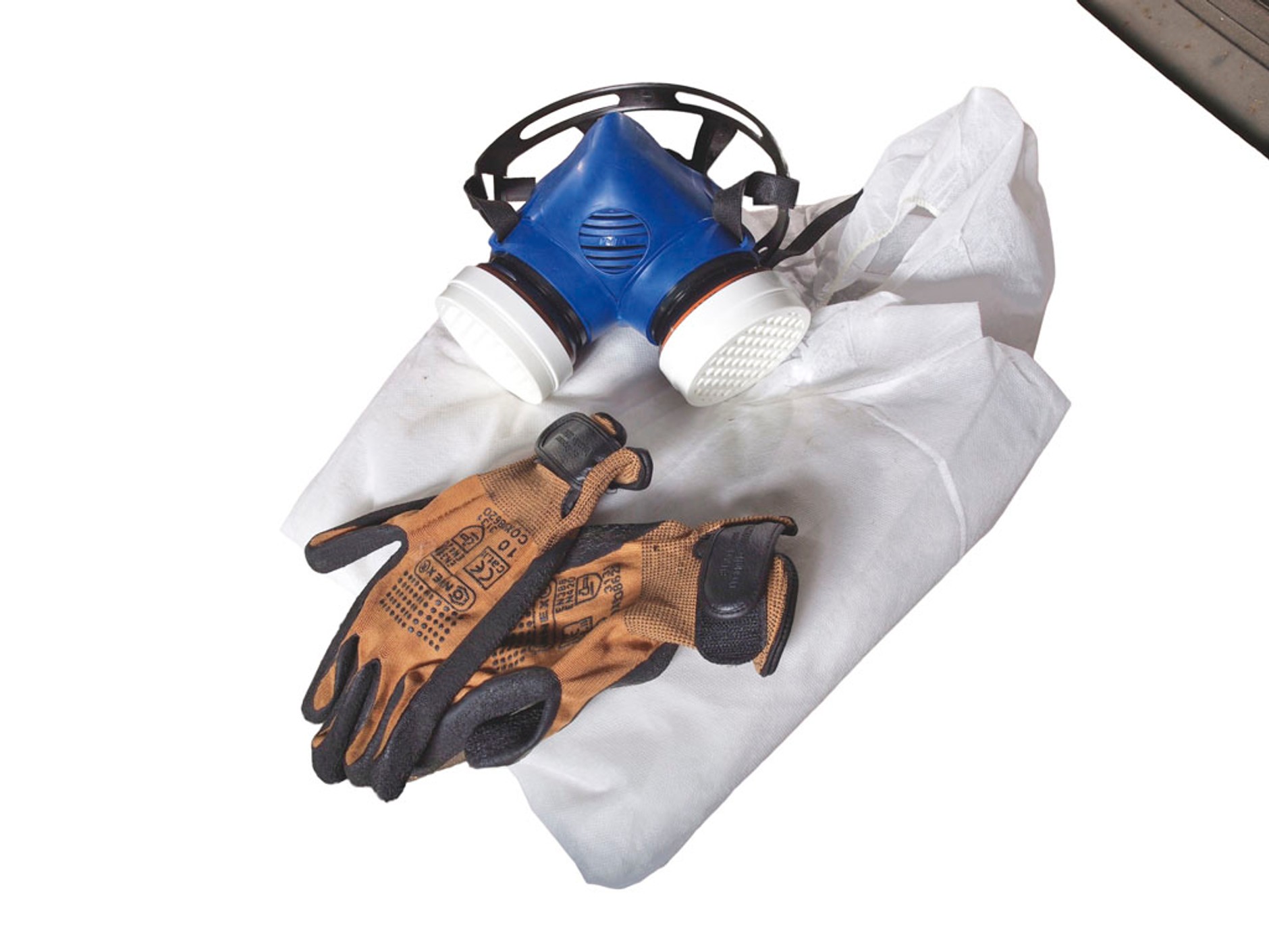 Jak usunąć pleśń z wnętrza auta?