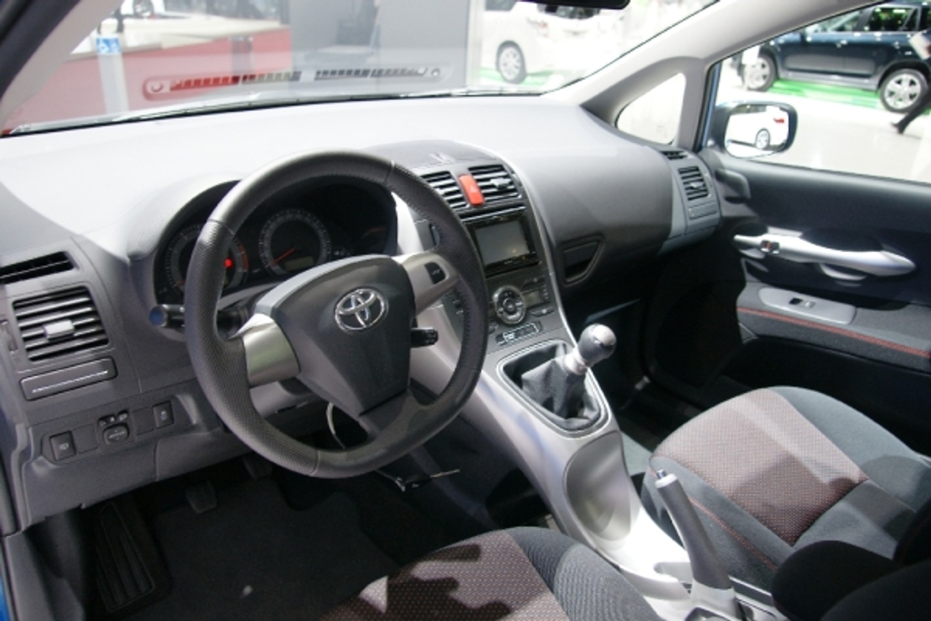 Genewa 2010: 128 premier światowych i 32 europejskie (Galeria)