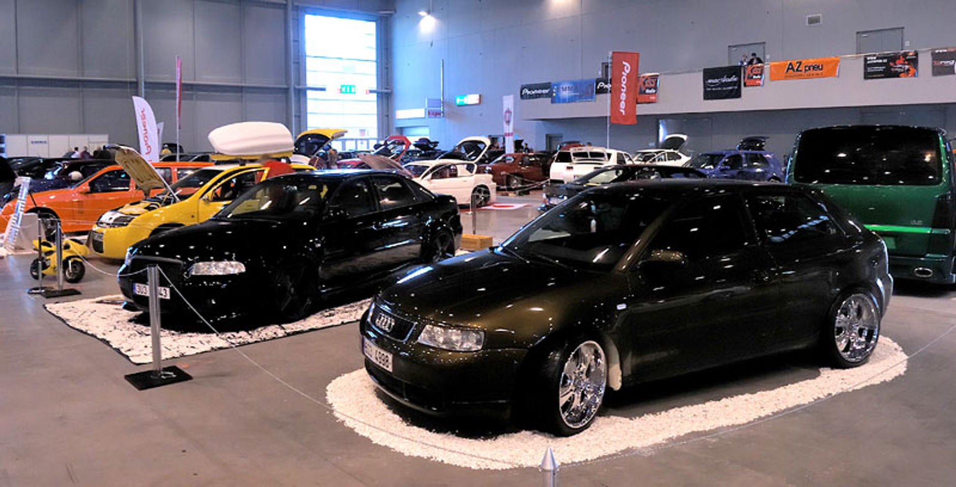 Tuning &amp; Custom Salon Brno 2009 (fotogaleria)