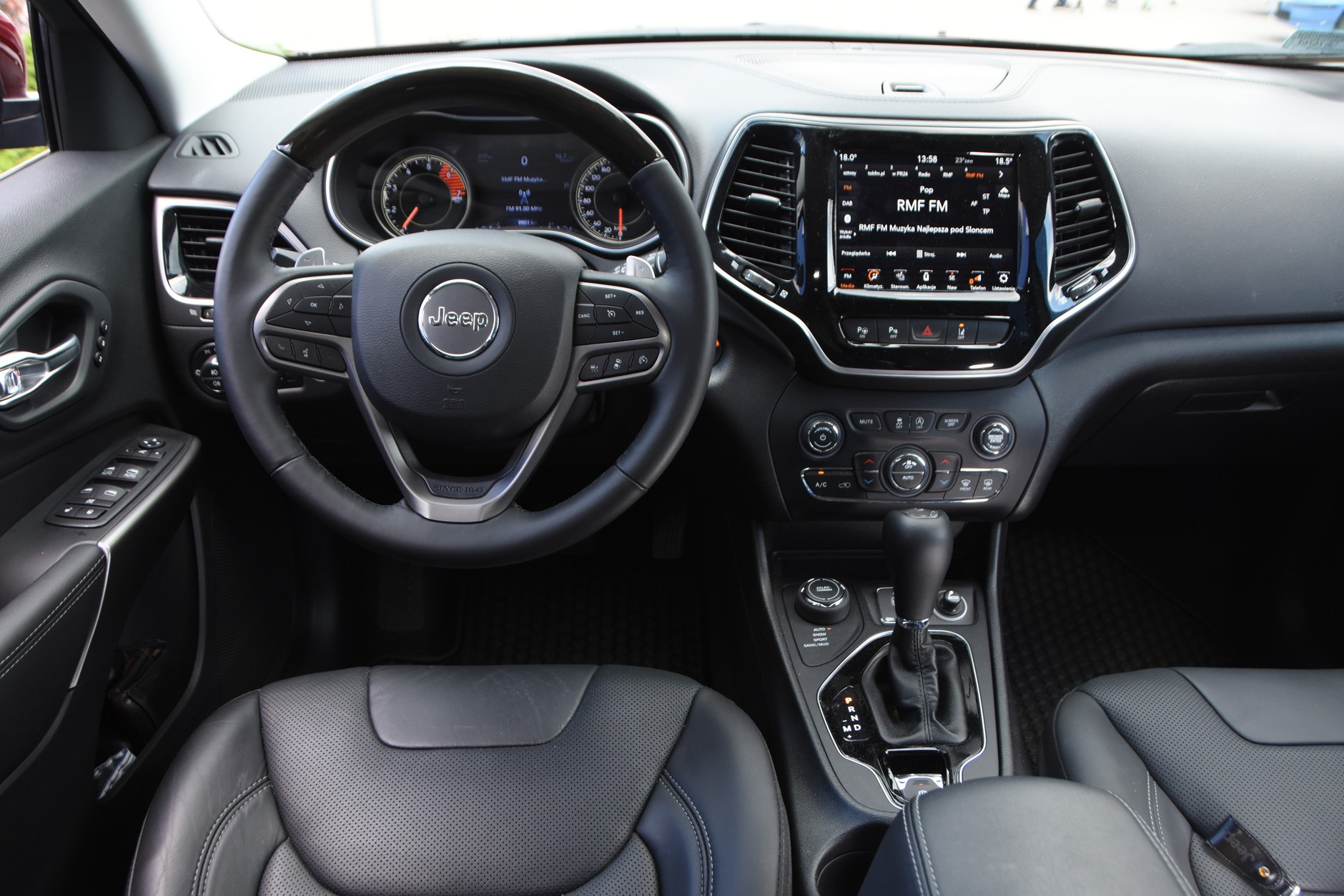 Jeep Cherokee Overland – terenówka na luksusowo