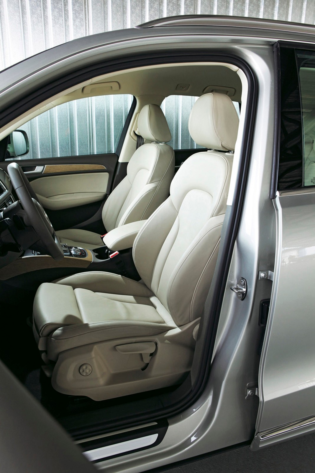 Audi Q5 kontra BMW X3 i VW Tiguan: który SUV okaże się najlepszy