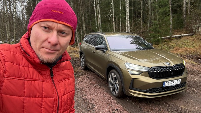 W Finlandii – w okolicach, gdzie zwyczajowo odbywają się rajdy samochodowe – w połowie grudnia pogoda była jesienna. Czy w takich warunkach napęd AWD ma w ogóle sens?