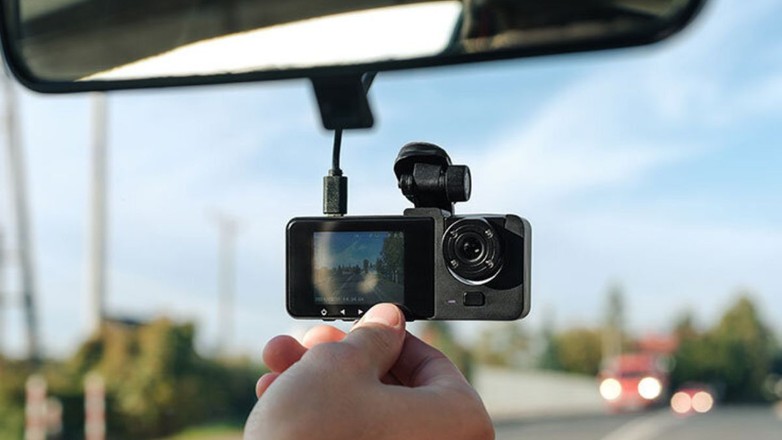 10 wideorejestratorów za grosze, które można brać w ciemno. Kup przed wyjazdem na urlop