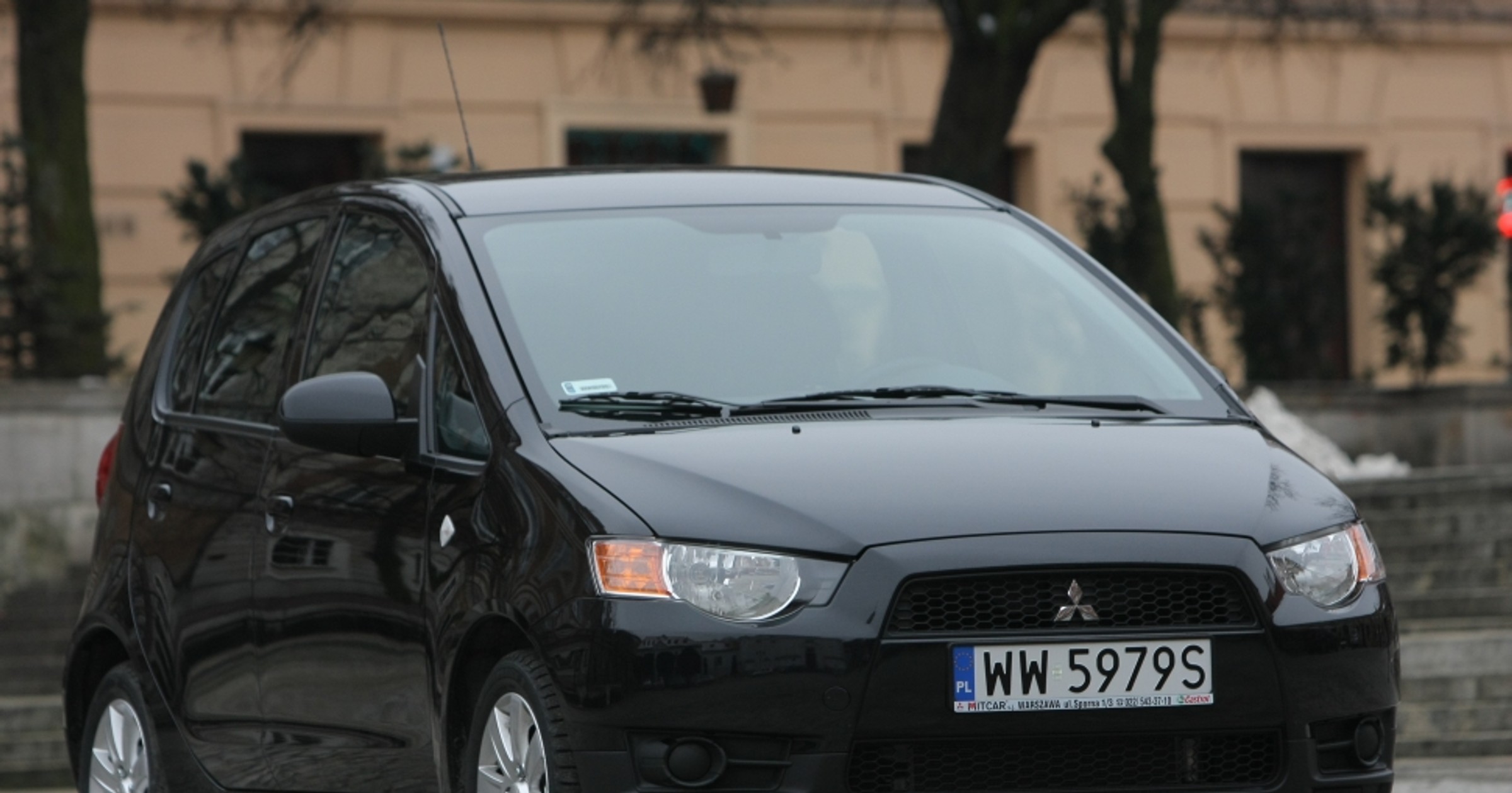 Mitsubishi Colt - 180 samochodów w ośrodkach szkolenia kierowców