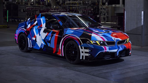 BMW M3 (7. generacja; wersja elektryczna w kamuflażu)
