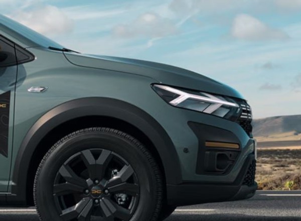 Dacia planuje zmiany w swoim dużym modelu. Co już wiemy?