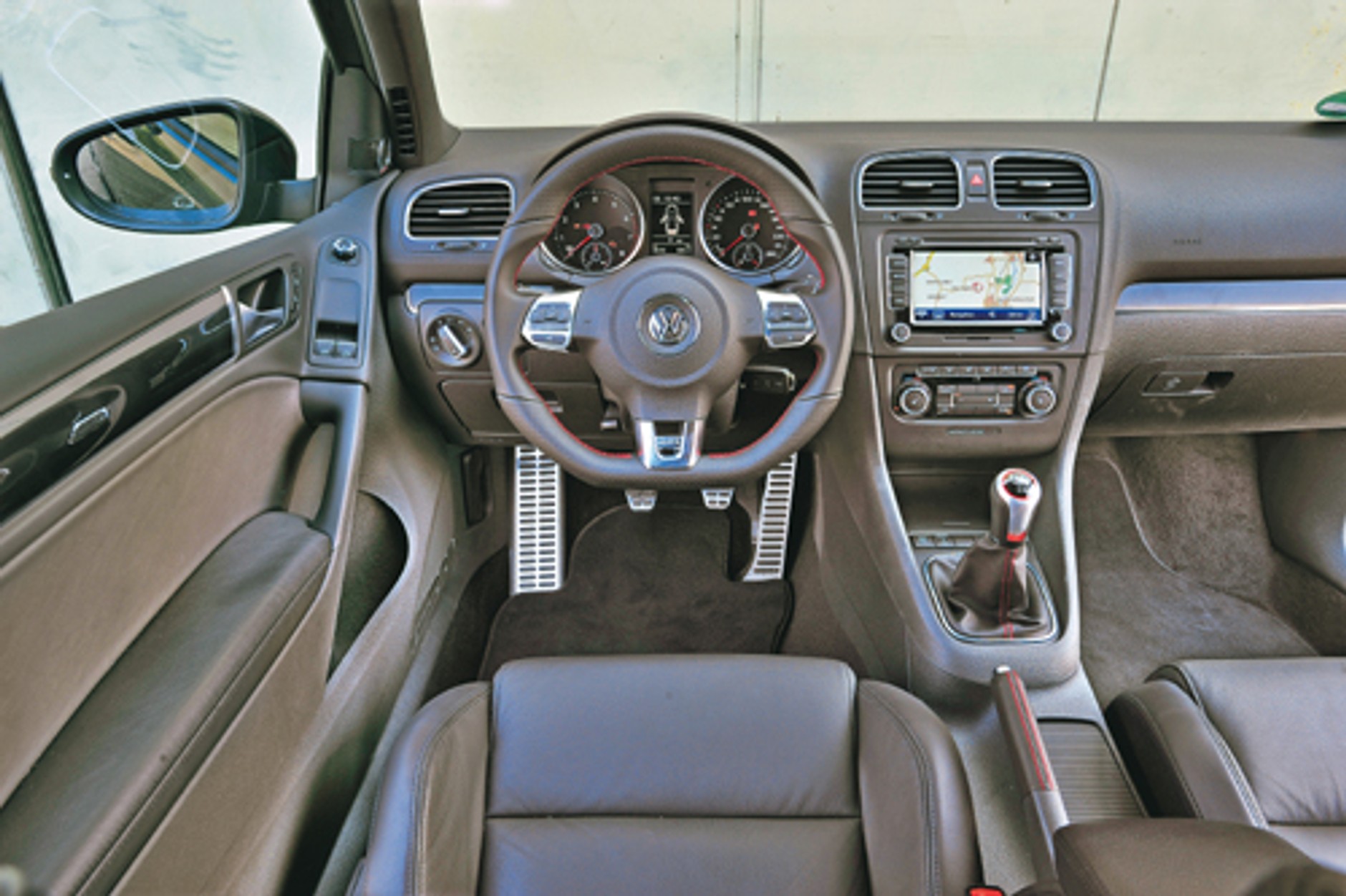 Które GTI jest najlepsze? Ford Focus ST kontra VW Golf GTI, Honda Civic Type R i Volvo C30 T5