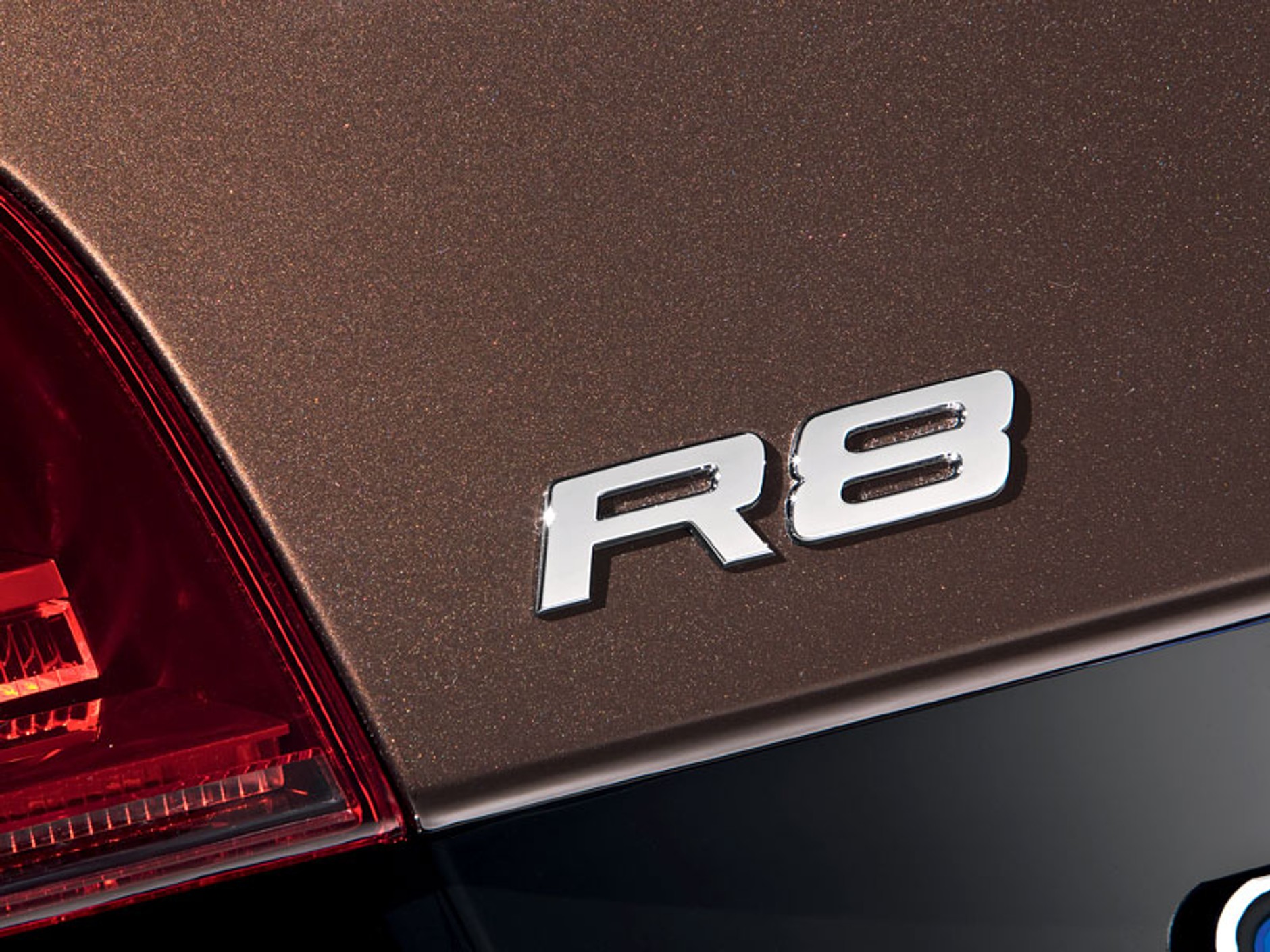 Audi R8 Spyder: V10 quattro inaczej