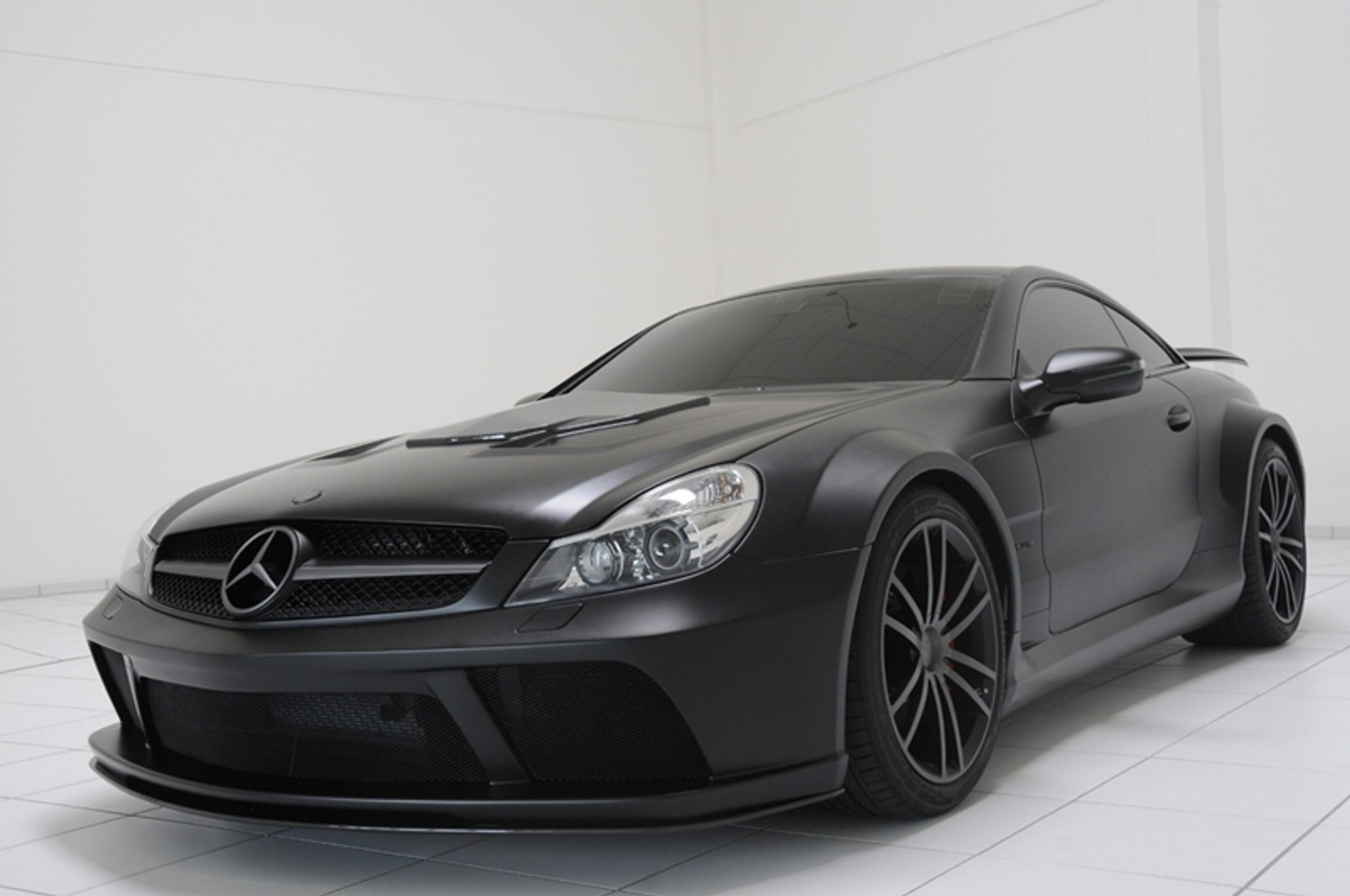 Mercedes Brabus SL65 AMG Black Series – V12, 800 KM, 330 km/h
