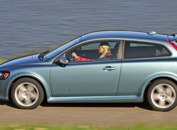 Volvo C30: indywidualista z kilkoma niedociągnięciami