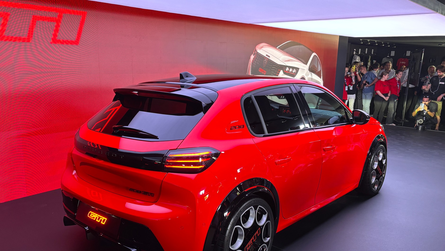Peugeot e-208 GTi 2025