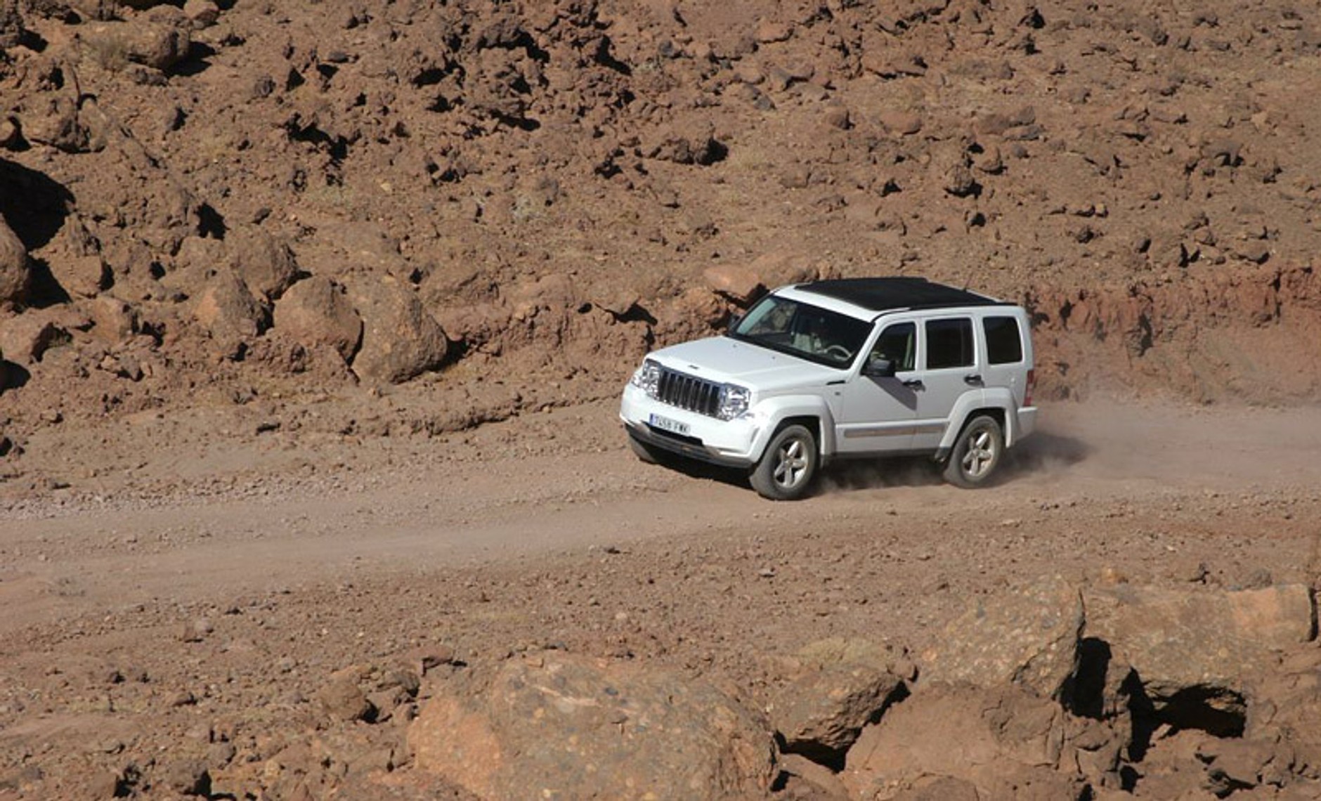 Jeep Cherokee na trasie Dakaru – pierwsze wrażenia z jazdy