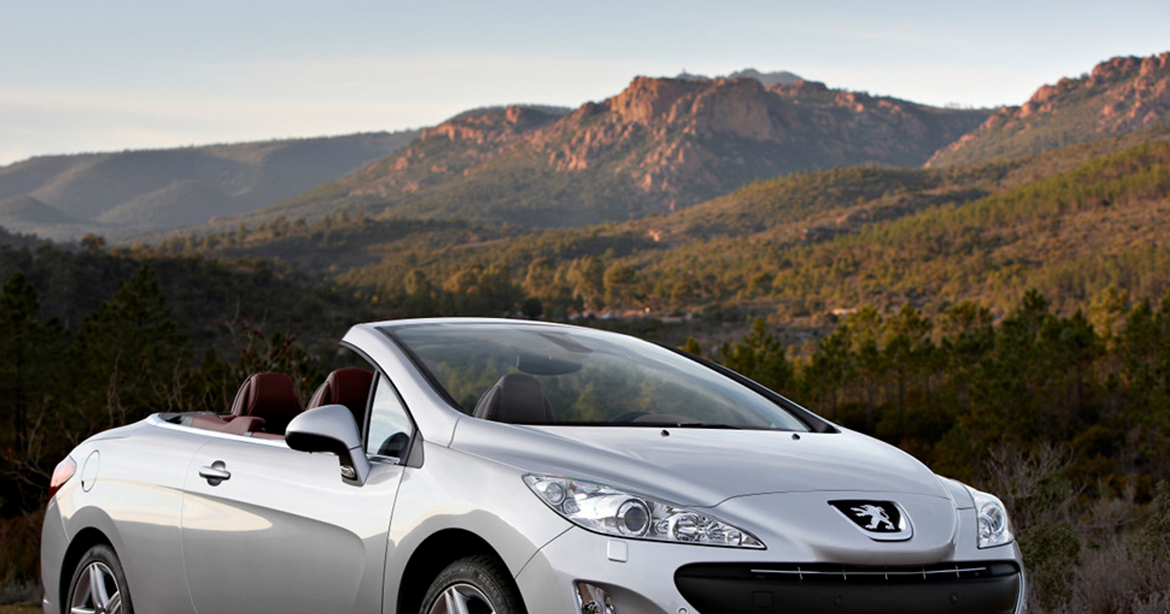 Peugeot 308 CC z mocnym argumentem