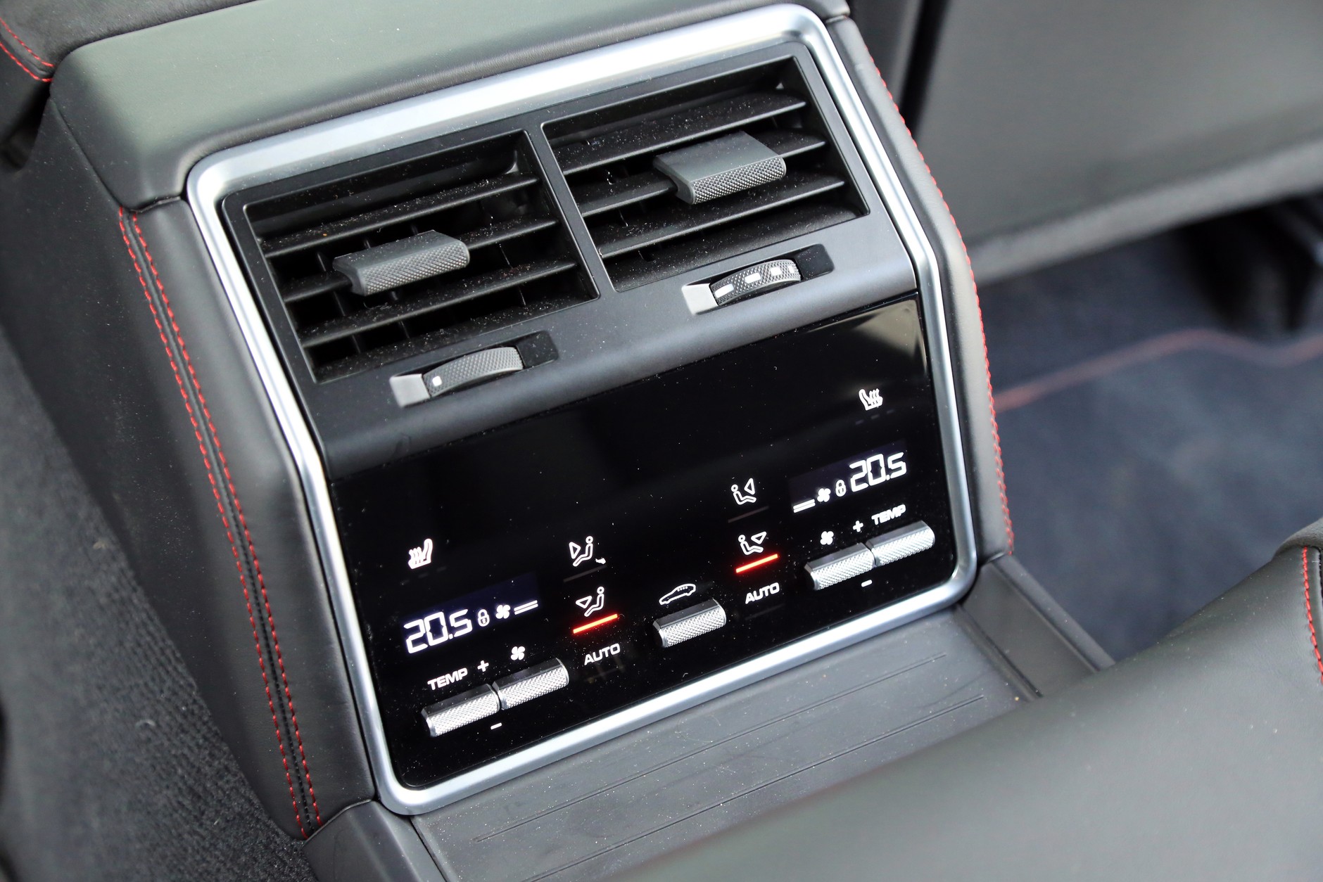 Porsche Panamera GTS