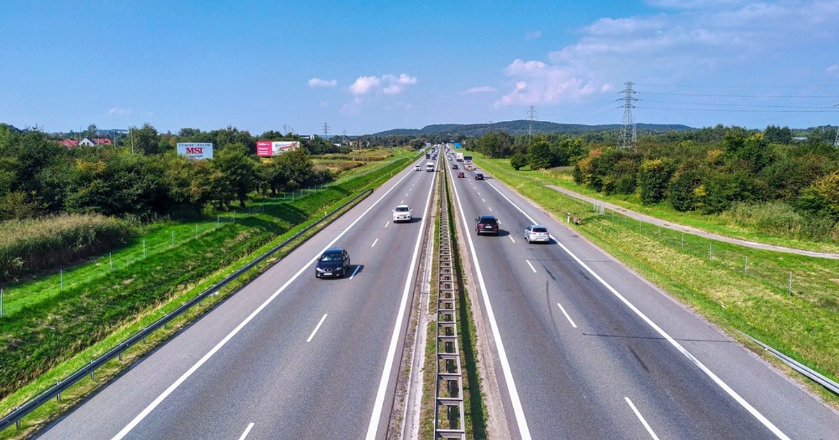 Obecnie obwodnicą Krakowa przejeżdża w ciągu doby od 40 tys. do 85 tys. pojazdów