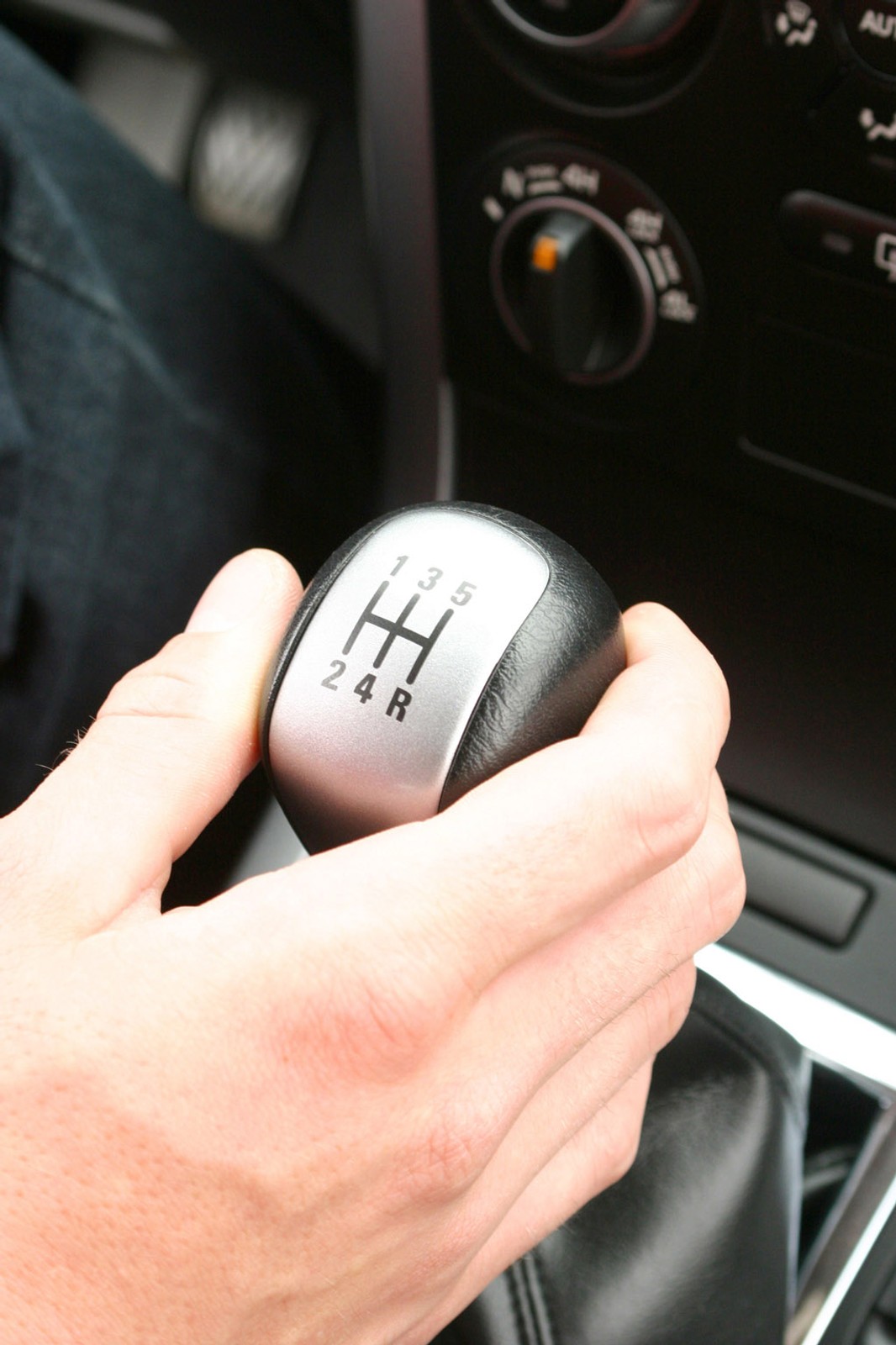 Suzuki Grand Vitara: SUV z genami terenówki