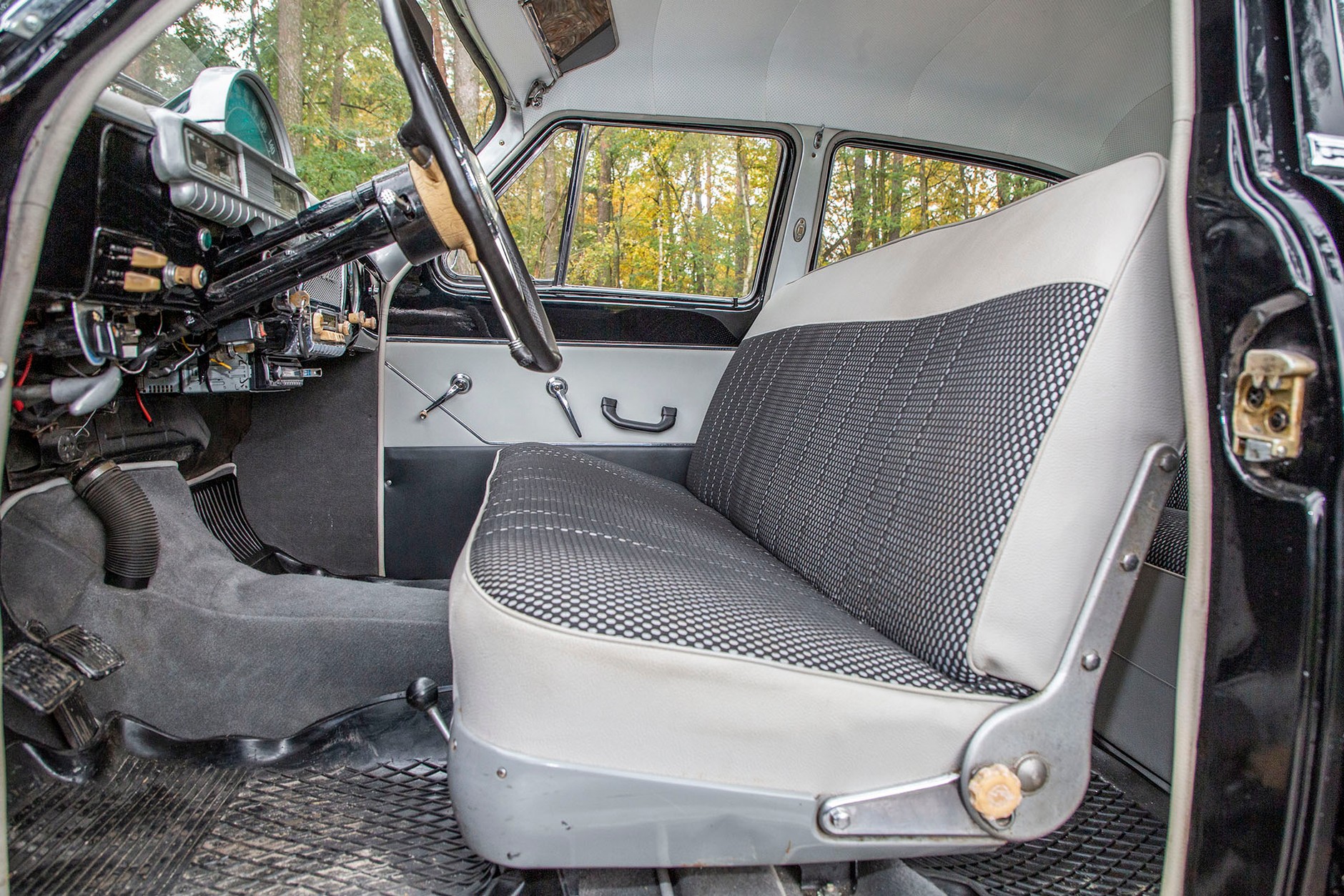 GAZ-21 Wołga - klasyk, który tworzył historię