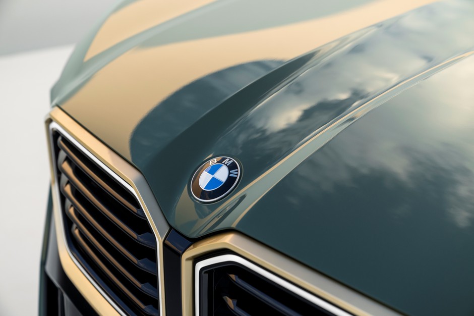 BMW XM (od 2022 r.)