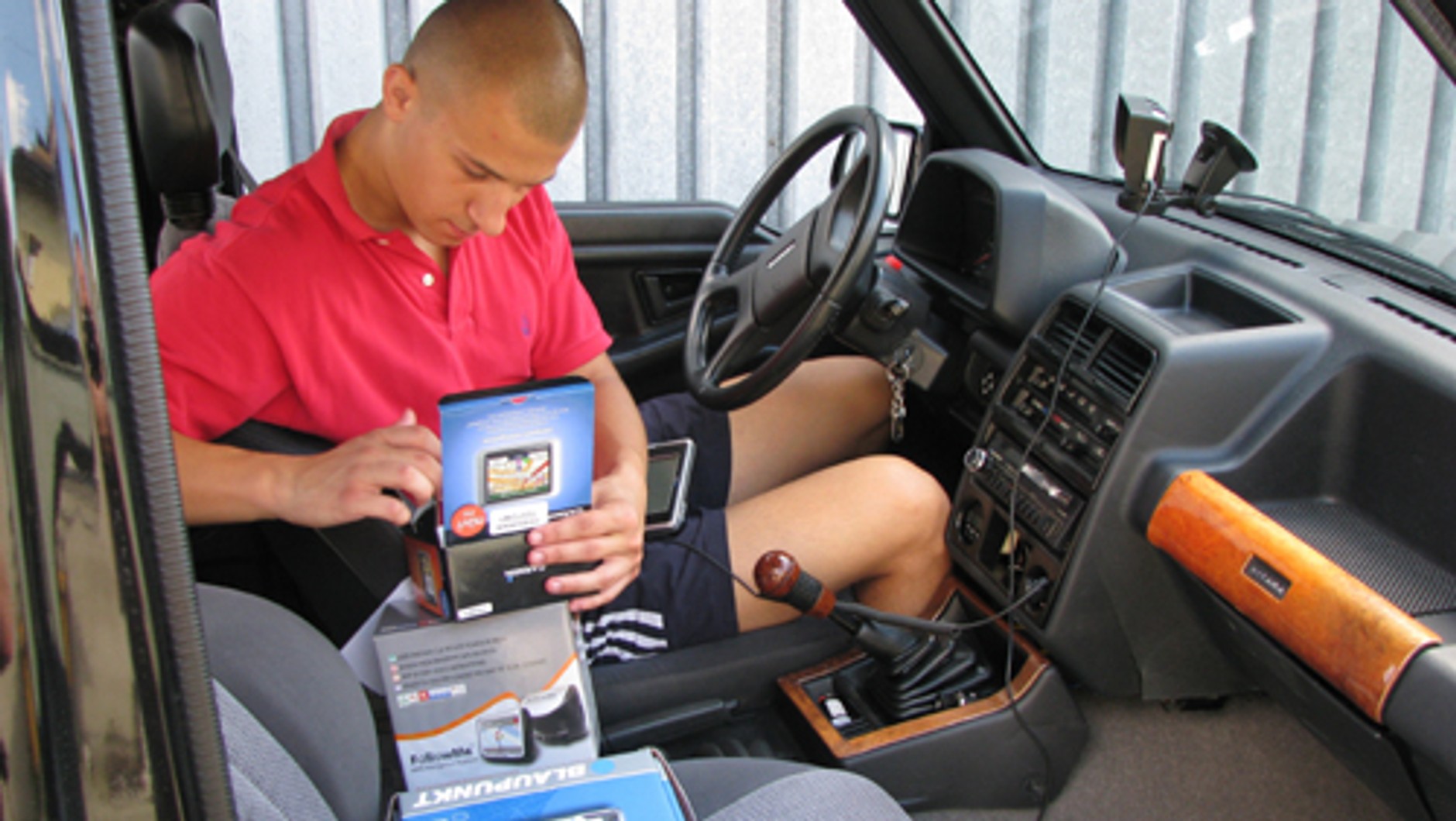 GPS pod lupą