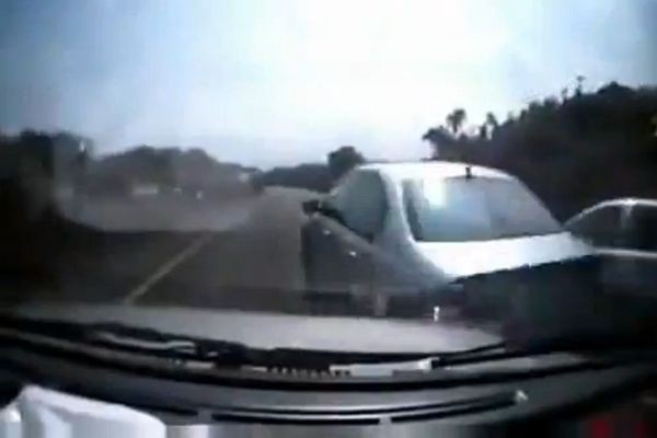 Między młotem a kowadłem