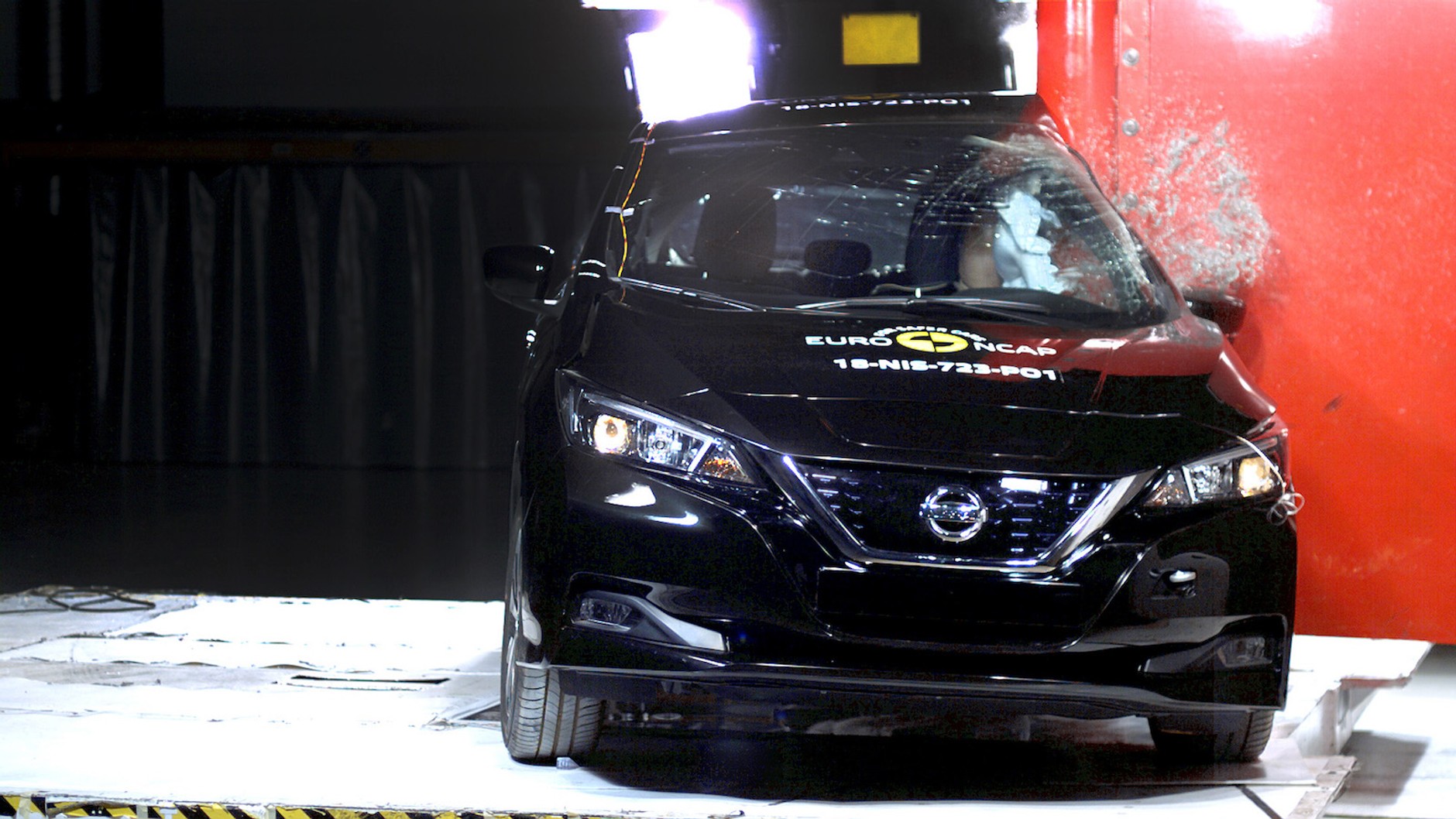 Nissan Leaf - crash-test